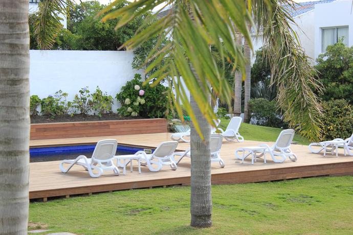 Imagen de la piscina del Esturion de Montoya. Foto 6