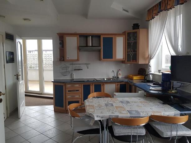 Imagen del bar/restaurante del Etna Polonia Apartamenty. Foto 4