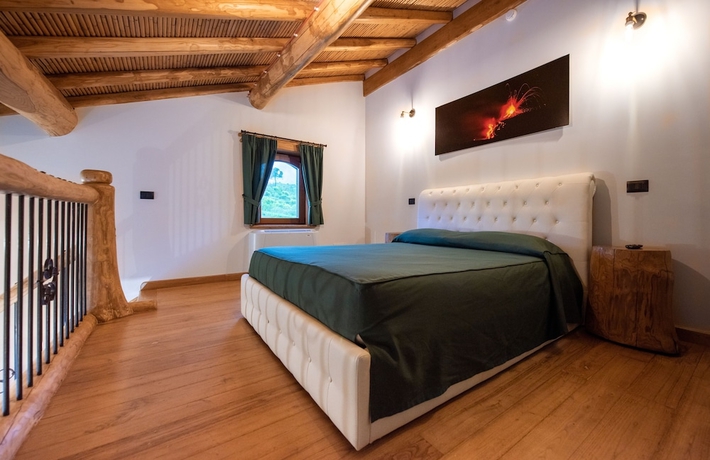 Imagen de la habitación del Etna Quota Mille Boutique Hotel, Typical Sicilian Food and Wine. Foto 8