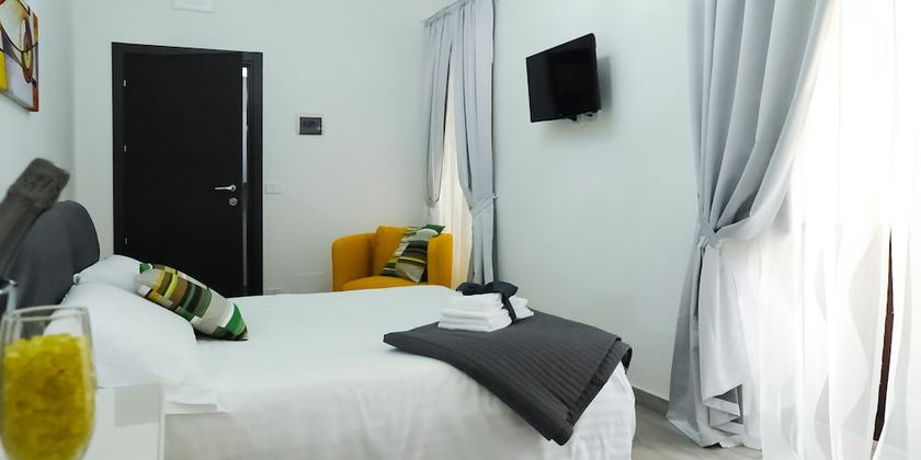 Imagen de la habitación del Etna Suite. Foto 16