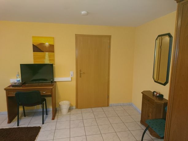 Imagen de la habitación del Euro-Hotel. Foto 10