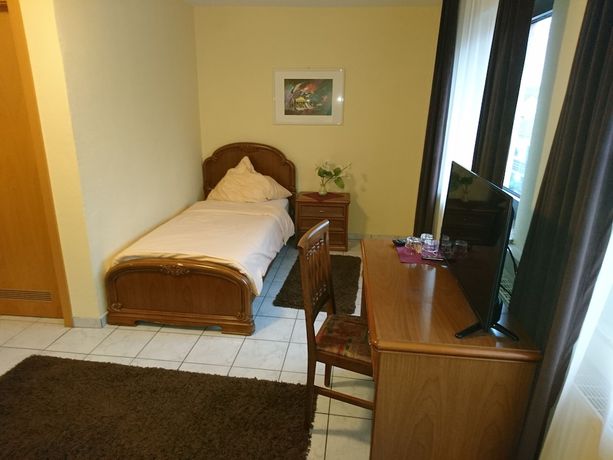 Imagen de la habitación del Euro-Hotel. Foto 16