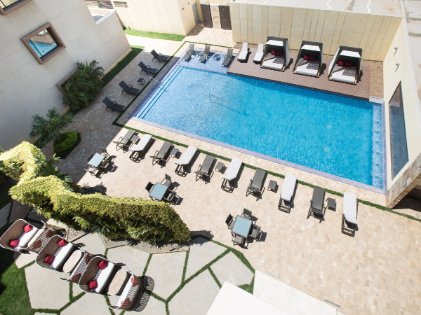 Imagen de la piscina del Eurobuilding Suites Coro. Foto 6