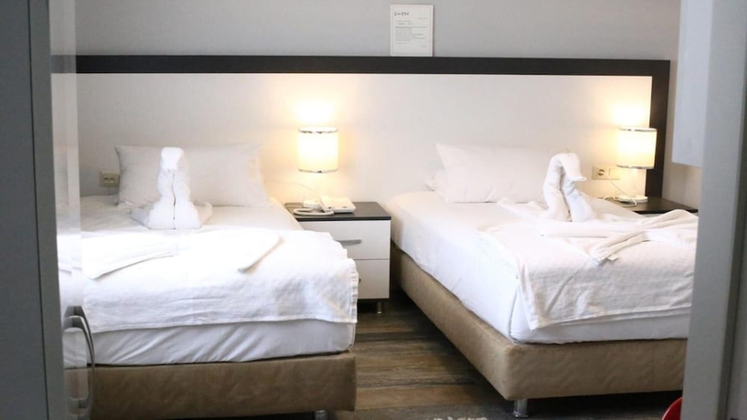 Imagen de la habitación del Eva Otel. Foto 16