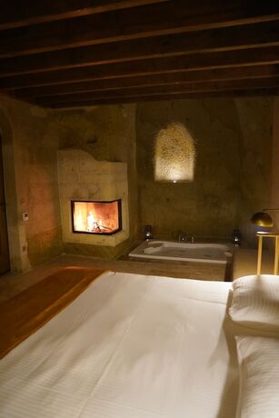 Imagen general del Evanthia Cave Suites. Foto 2
