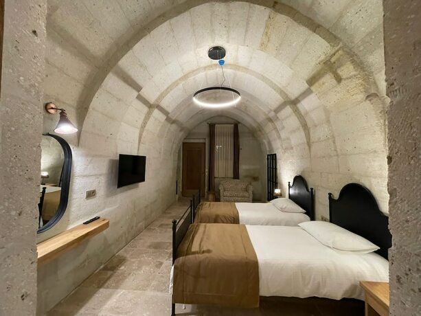 Imagen general del Evanthia Cave Suites. Foto 7