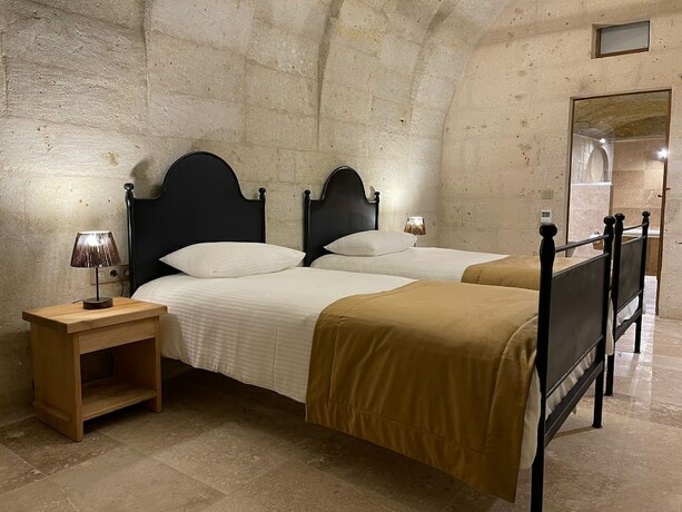 Imagen general del Evanthia Cave Suites. Foto 9