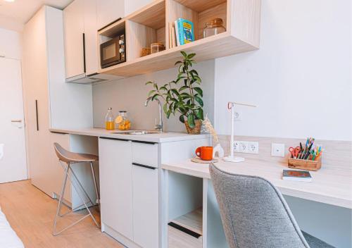 Imagen general del Experience Extraordinary Living at Yugo Salud Premier Accommodation in Granada, Spain. Foto 10