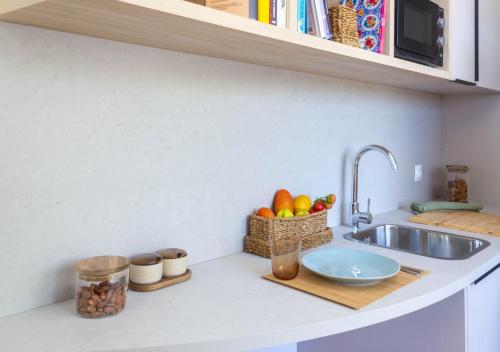 Imagen general del Experience Extraordinary Living at Yugo Salud Premier Accommodation in Granada, Spain. Foto 11