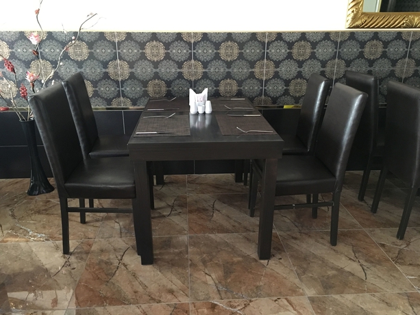 Imagen del bar/restaurante del Exporoyal Hotel. Foto 2