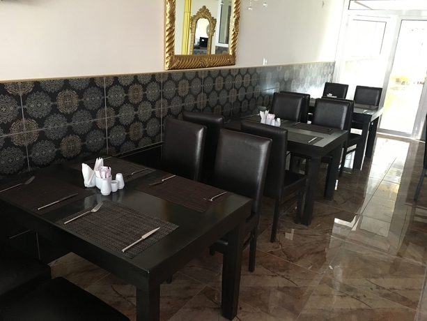 Imagen del bar/restaurante del Exporoyal Hotel. Foto 3