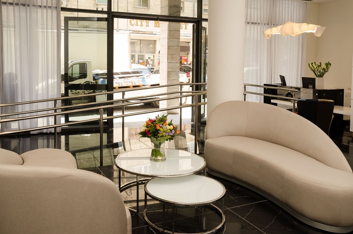 Imagen de los interiores del Eyal Hotel. Foto 13