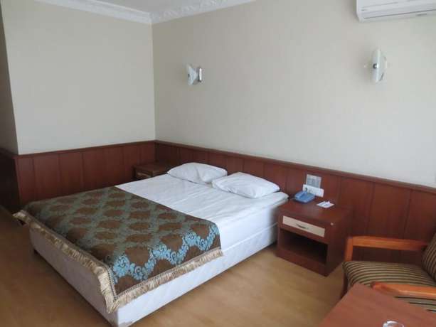 Imagen de la habitación del Eyna Hotel. Foto 8