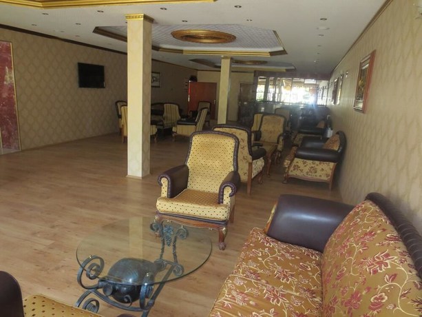 Imagen de los interiores del Eyna Hotel. Foto 18
