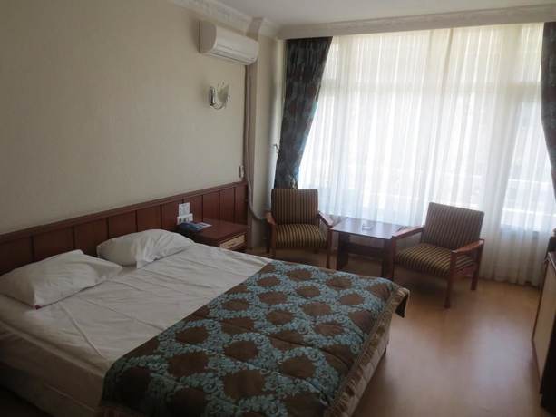 Imagen de la habitación del Eyna Hotel. Foto 12