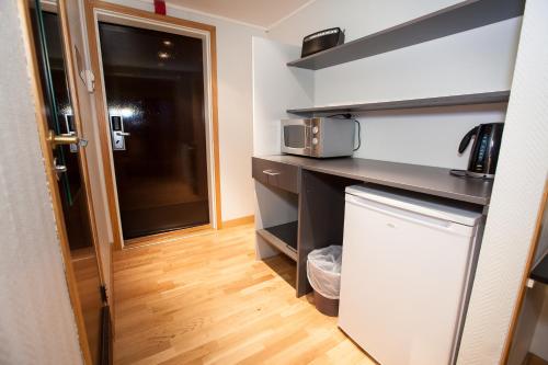 Imagen de la habitación del F2 Hotel. Foto 20