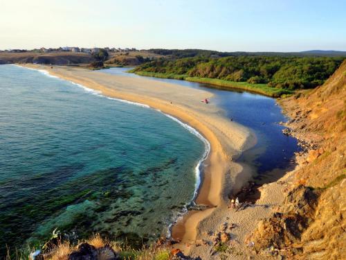 Imagen general del FIRST LINE SEA plot campground for camping tent campers caravan motorhome Caravans Pop Tops Expander. Foto 13