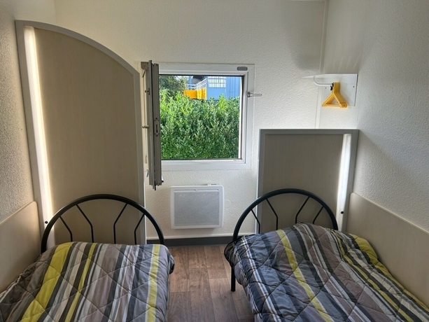 Imagen de la habitación del FYL hôtel Saint Pol. Foto 6