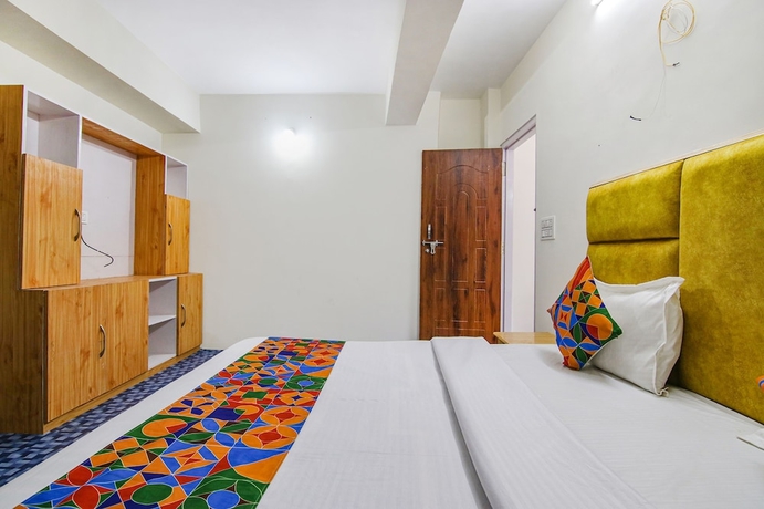 Imagen de la habitación del Fabhotel Nirvana Deluxe. Foto 13