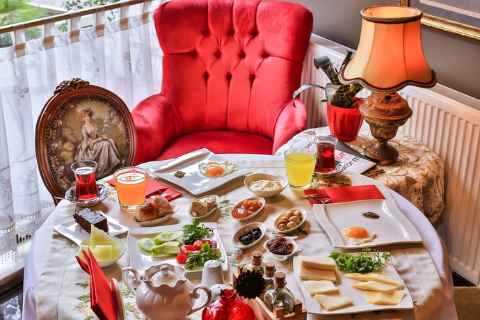 Imagen del bar/restaurante del Faik Pasha Suites. Foto 4