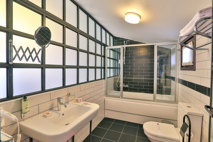 Imagen de la habitación del Faik Pasha Suites. Foto 9