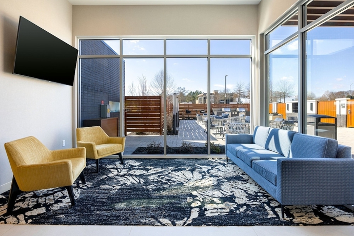 Imagen de los interiores del Fairfield by Marriott Inn & Suites Canton Riverstone Parkway. Foto 16