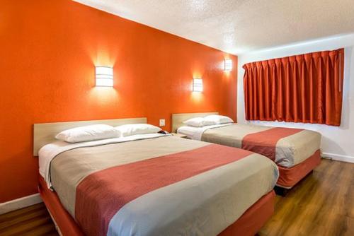 Imagen de la habitación del Fairview Inn & Suites. Foto 5