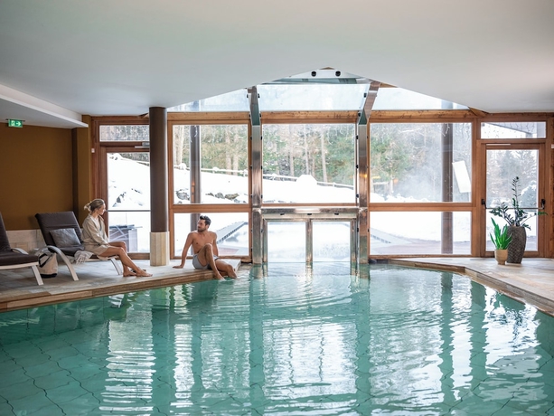 Imagen de la piscina del Falkensteiner Hotel Antholz. Foto 16