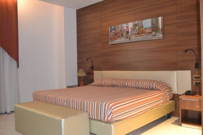 Imagen de la habitación del Family Hotel, Atena Lucana Scalo. Foto 11