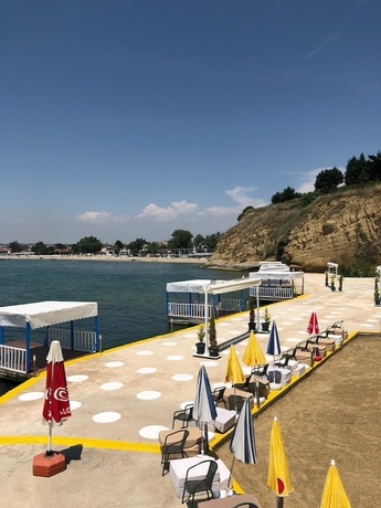 Imagen de los exteriores del Family Resort Hotel. Foto 12