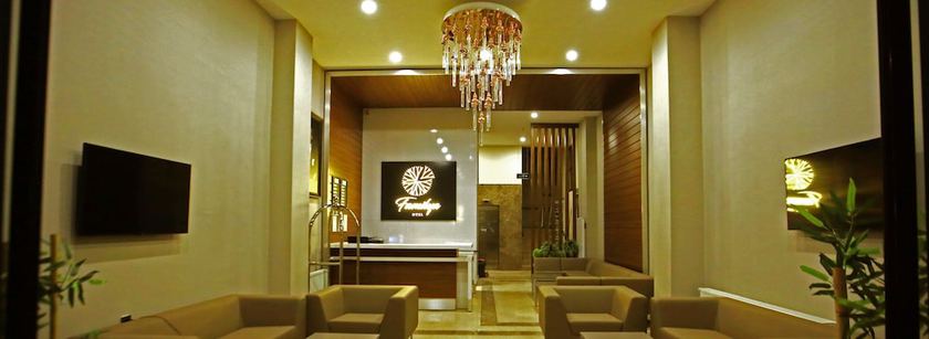 Imagen de los interiores del Familya Hotel. Foto 16