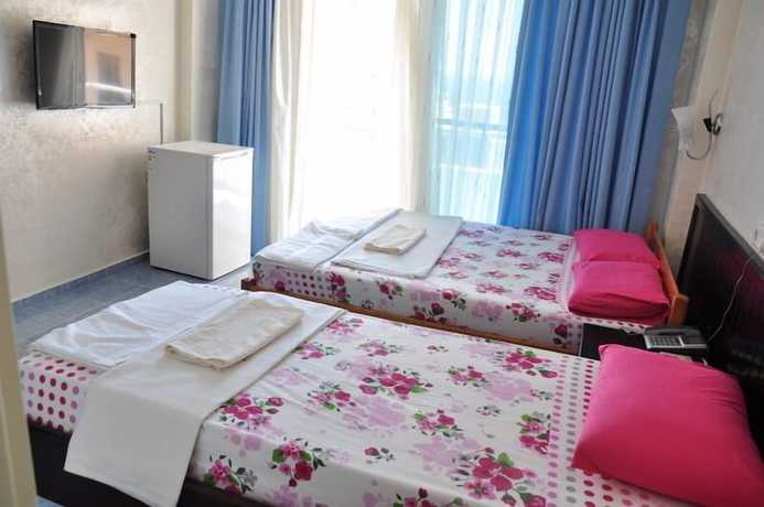 Imagen de la habitación del Famin Hotel. Foto 11