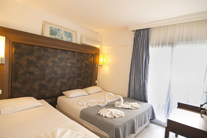 Imagen de la habitación del Famous Hotel Marmaris. Foto 9