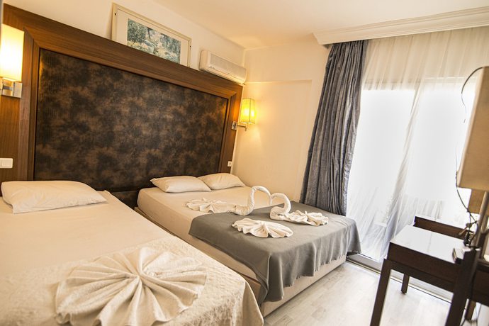Imagen de la habitación del Famous Hotel Marmaris. Foto 11