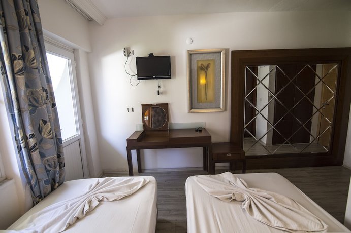 Imagen de la habitación del Famous Hotel Marmaris. Foto 14