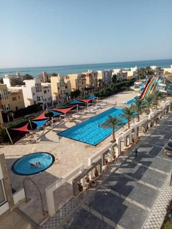 Imagen de la habitación del Fanader Bay Aquapark Resort منتجع فنادير باي اكوابارك HappyTrip. Foto 19
