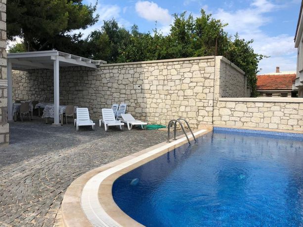 Imagen de la piscina del FandG Butik Hotel. Foto 20