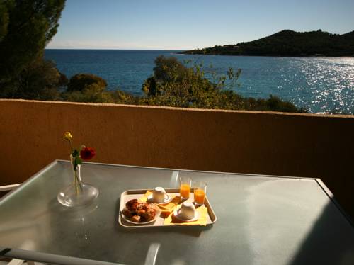 Imagen de la habitación del Faounzina Village. Foto 5