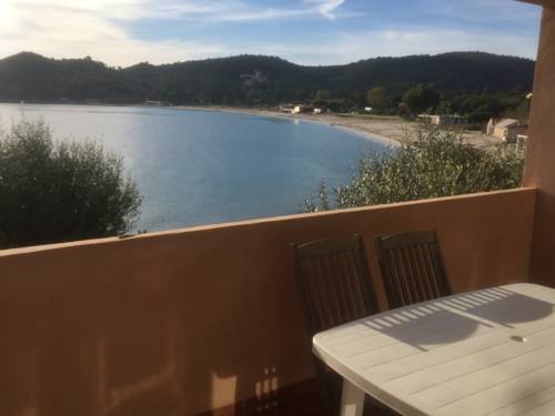 Imagen de la habitación del Faounzina Village. Foto 10