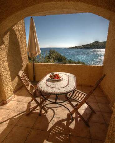 Imagen de la habitación del Faounzina Village. Foto 16