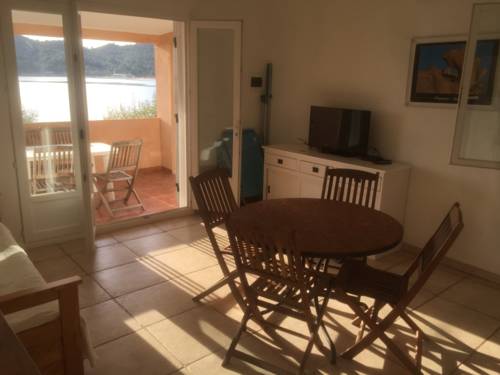 Imagen de la habitación del Faounzina Village, Favone. Foto 11