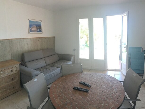 Imagen general del Faounzina Village, SOLENZARA. Foto 1
