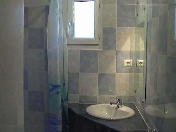 Imagen de la habitación del Faounzina Village, SOLENZARA. Foto 18