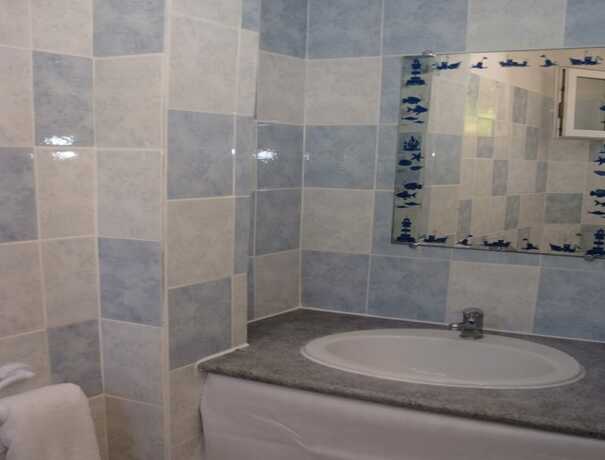 Imagen de la habitación del Faounzina Village, SOLENZARA. Foto 20