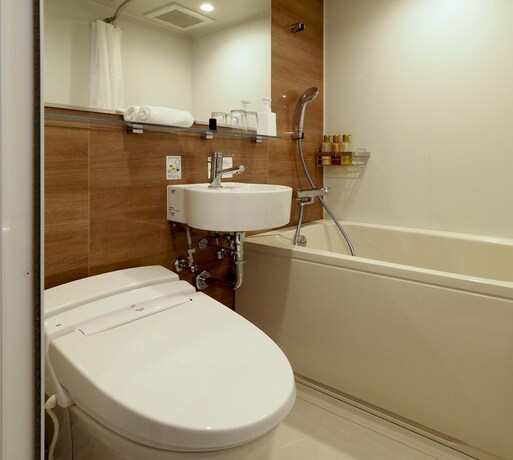 Imagen de la habitación del Far East Village Hotel Yokohama. Foto 18