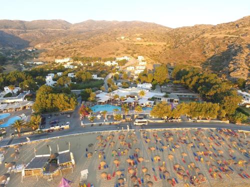Imagen general del Far Out Beach Club Resort & Camping. Foto 5