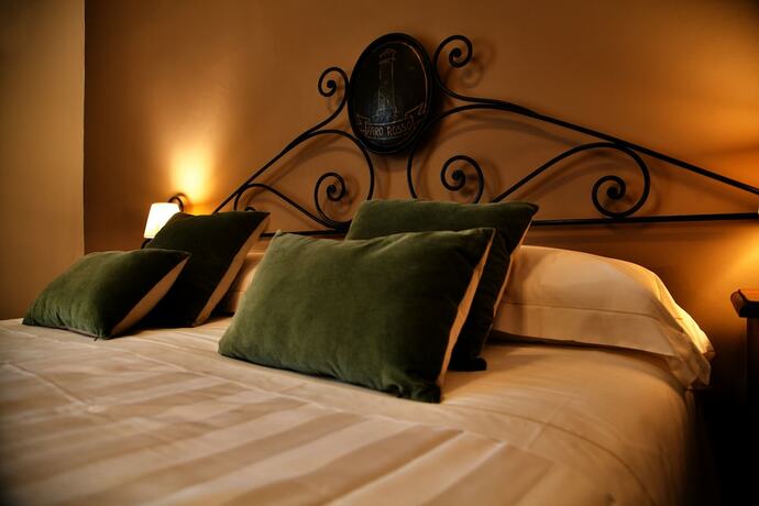 Imagen de la habitación del Faro Rosso. Foto 13