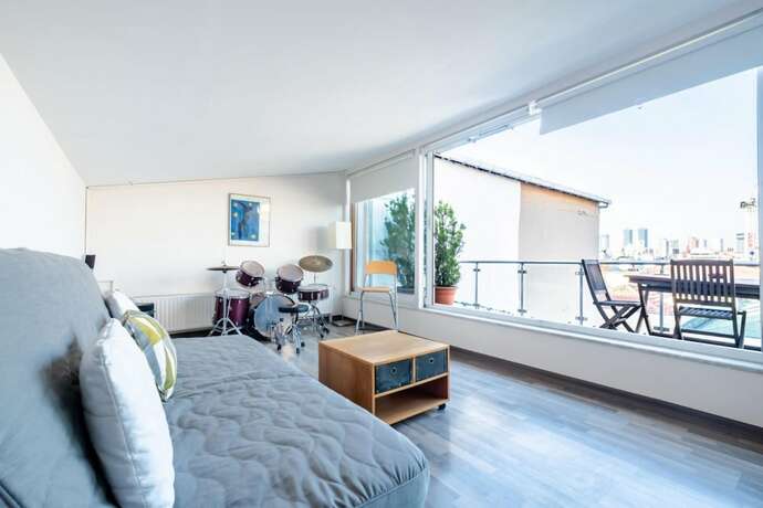 Imagen general del Fascinating Flat Near City s Mall With Terrace. Foto 2
