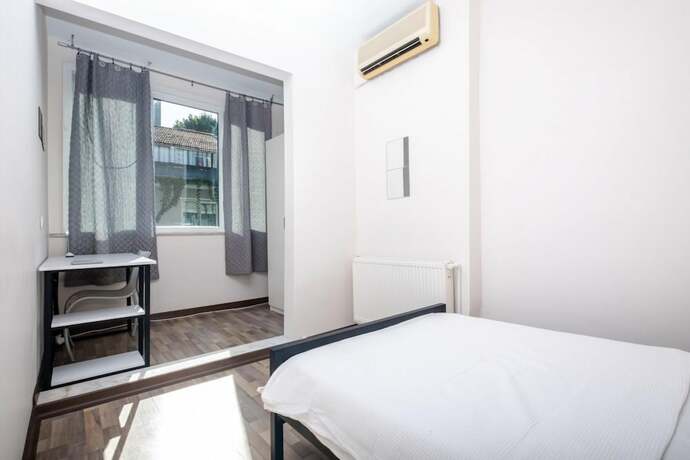 Imagen general del Fascinating Flat Near City s Mall With Terrace. Foto 7