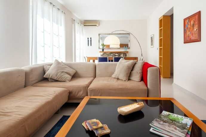 Imagen general del Fascinating Flat Near City s Mall With Terrace. Foto 10